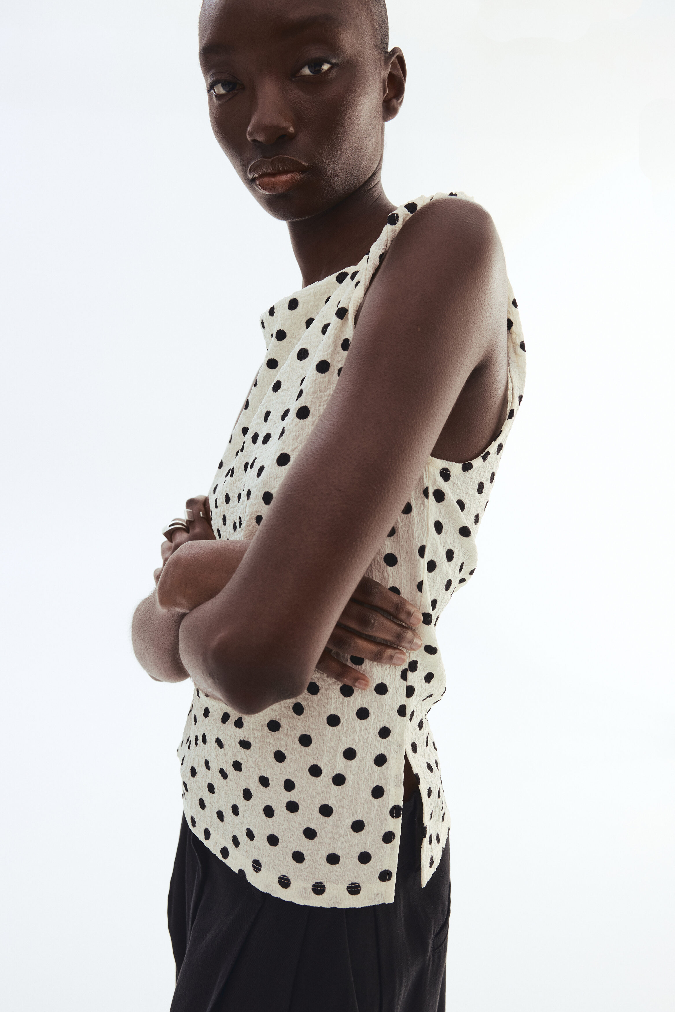 Twist-detail top