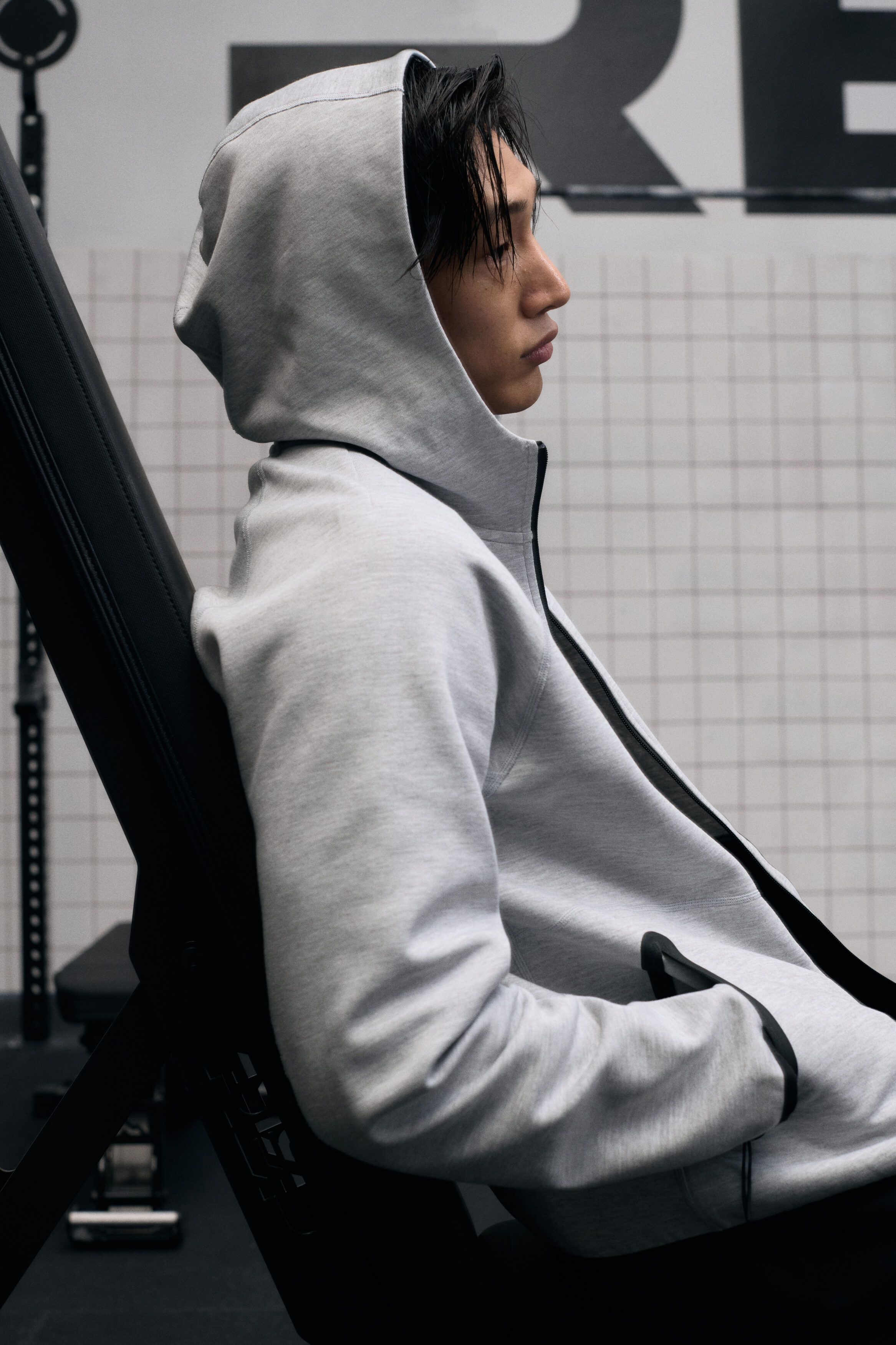 【H&amp;M】DryMove パイピングディテールフーデッドスポ スポーツフーデッドトップス DryMove™ - ライトグレーメランジ - Kids
