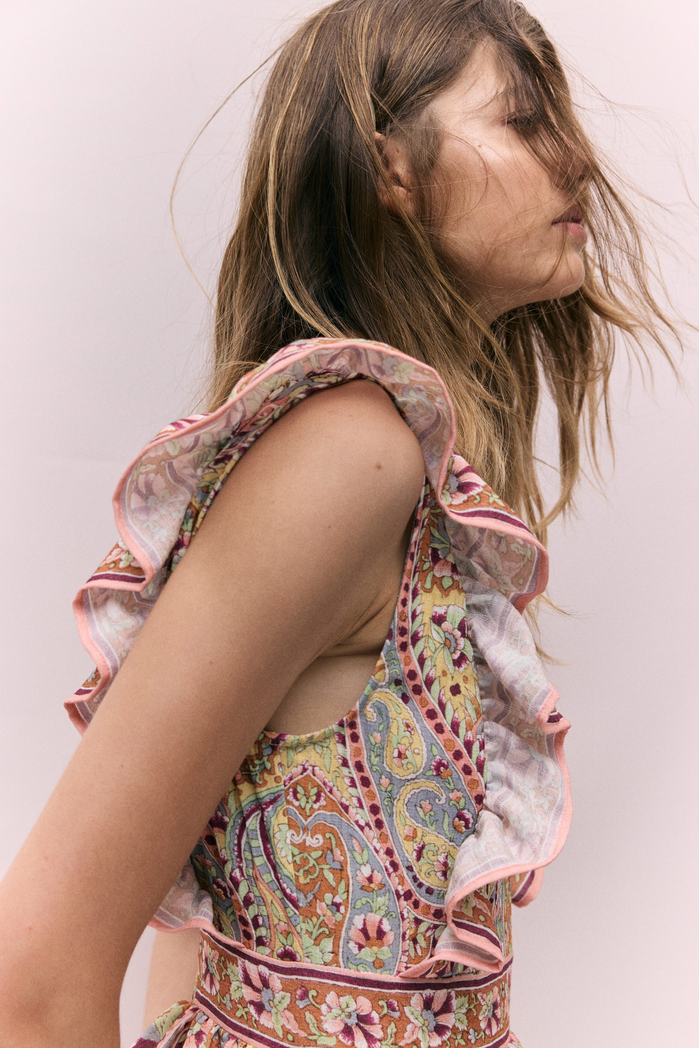 【週末値下げ】SHEER AIRY DRESS DRAPED SHEER MINI DRESS - CARBON | COS US