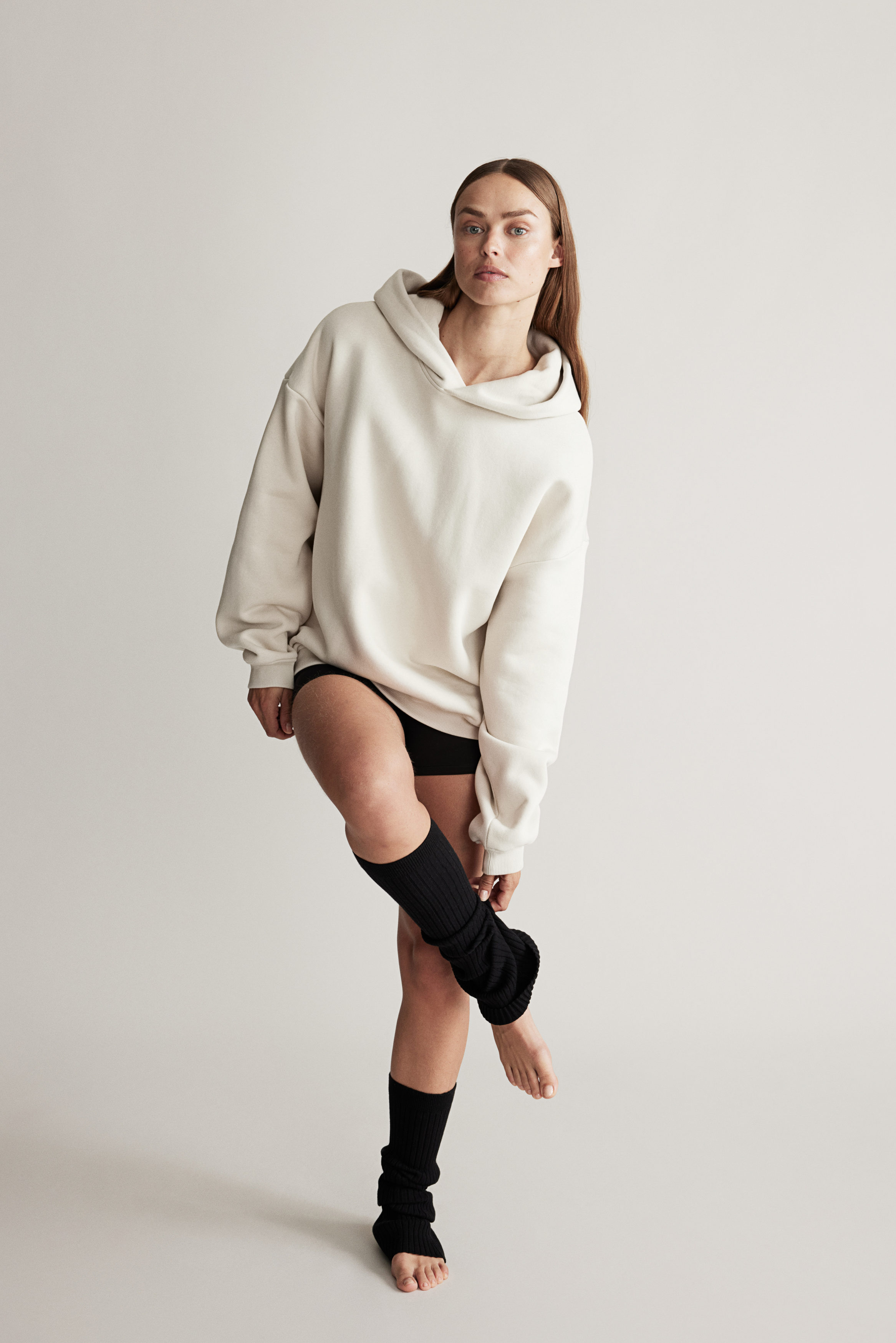 Oversized sports hoodie Men's Sportswear Online | H&M Thailand